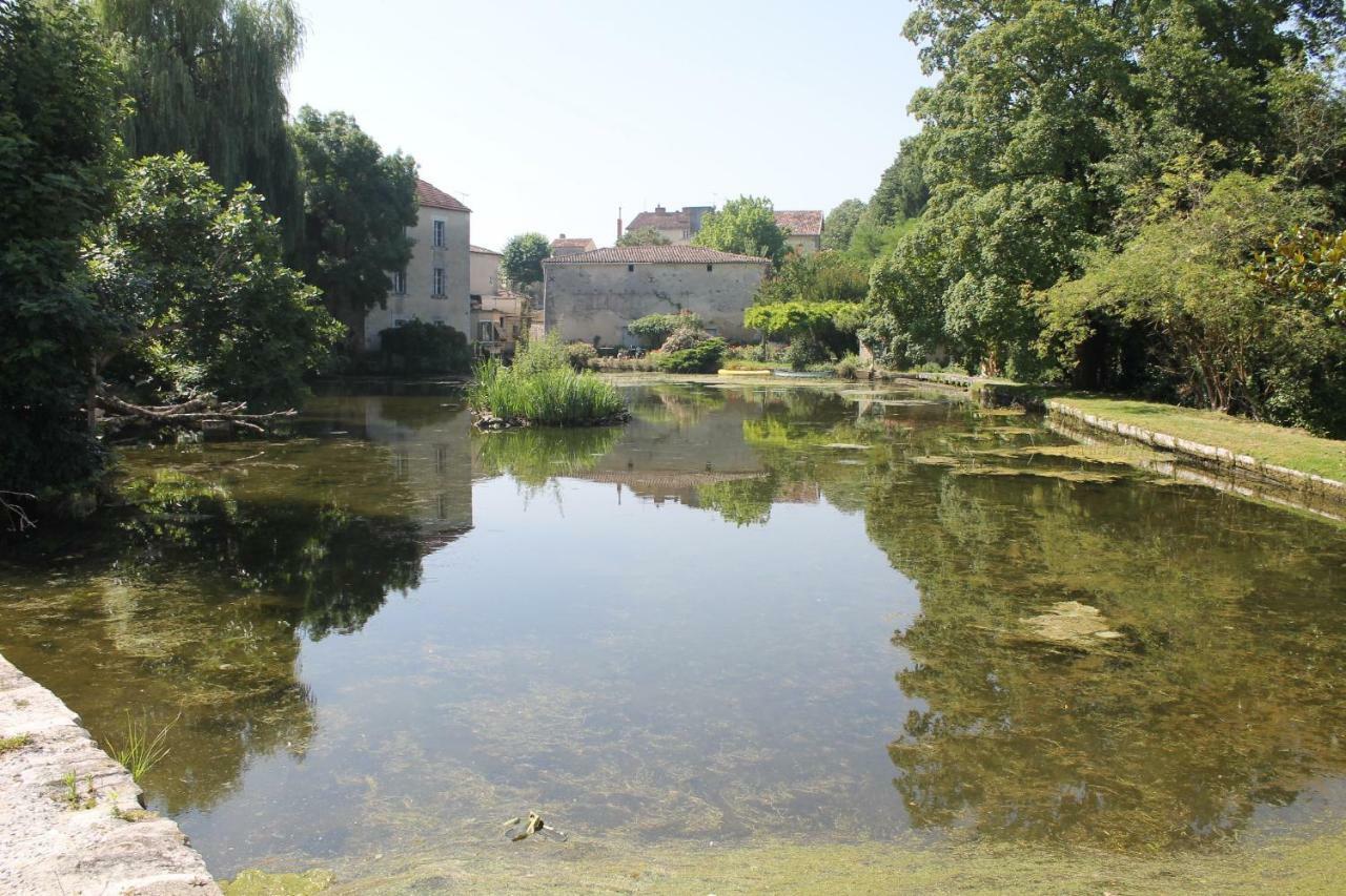 Vieux Veillard Villa Bourg-Charente Exterior photo